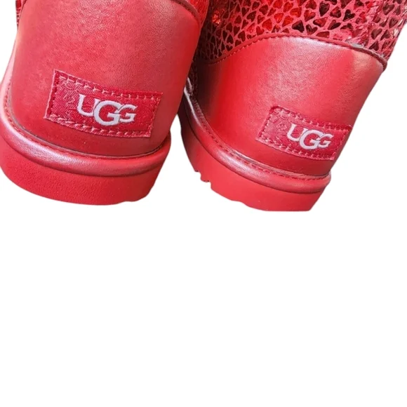 NWOB Ugg Girls Gel Hearts Boots Metallic Red  Size Youth/Womens 5 - Picture 3 of 6